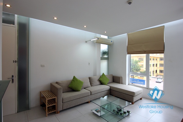 Big one bedroom apartment for rent in Ba Dinh district, Ha Noi